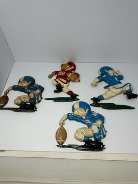 Vintage Set Of 4 1976 HOMCO Football Players Cast Aluminum Metal Wall Art U9